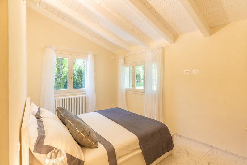 Villa Image