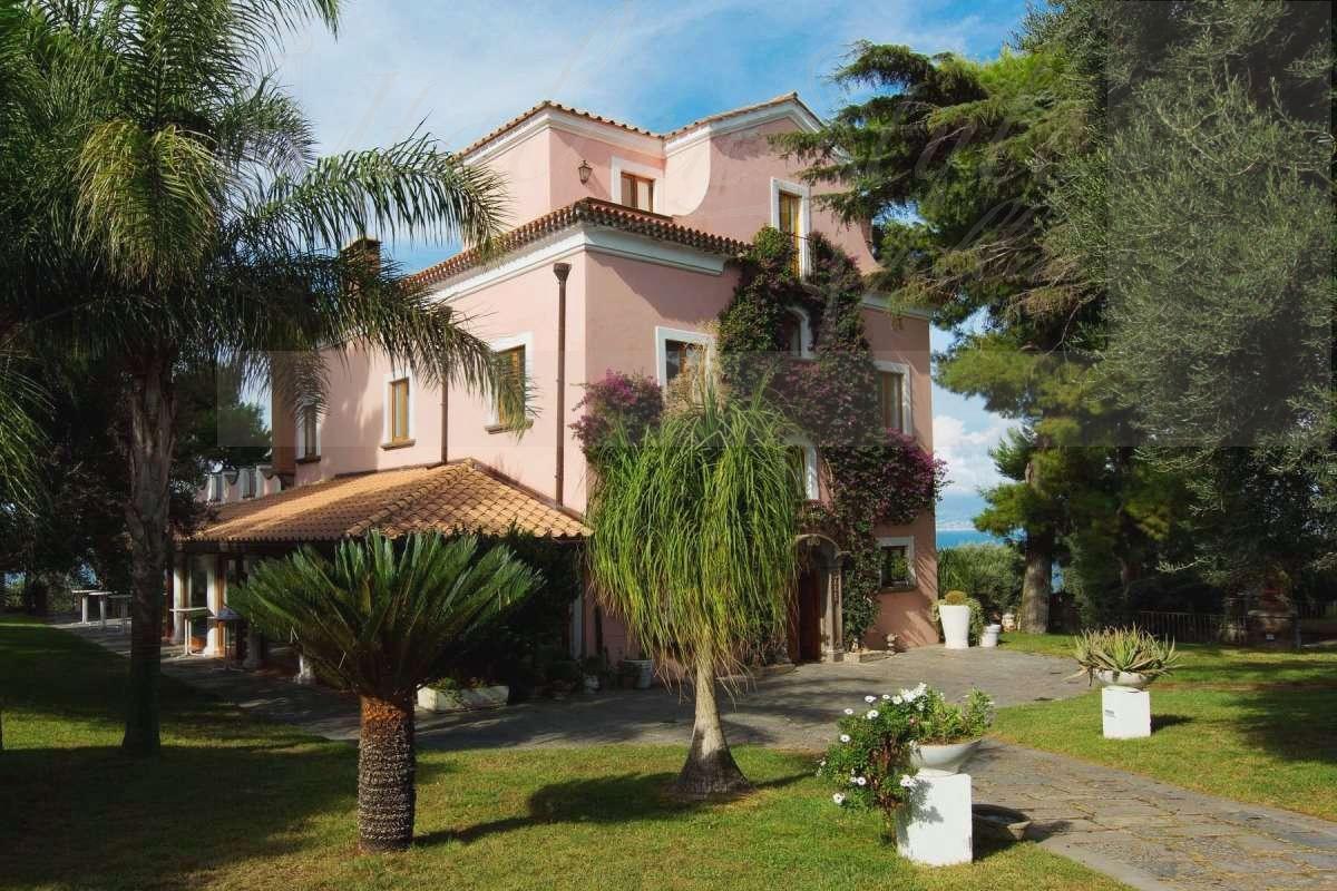 Rent a Villa in Sorrento Italian Style Villas A selection of finest